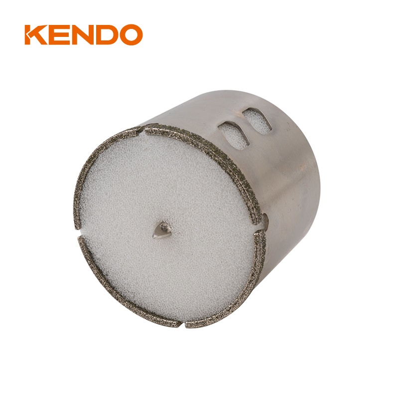 Scie cloche diamantée électrolytique