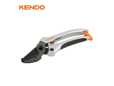 Comment l'acier 65 millions d'euros améliore la durabilité du sécateur